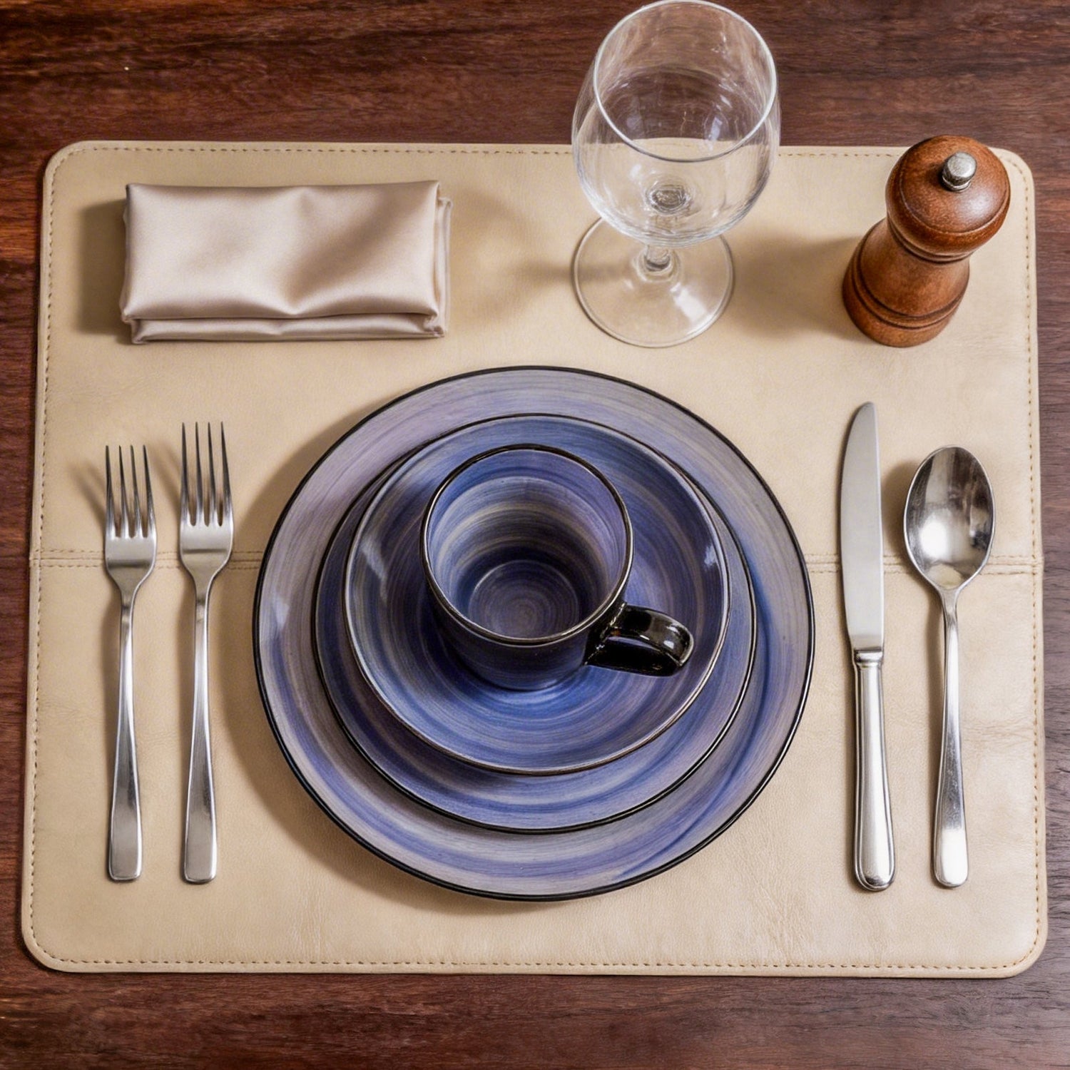 Stoneware vs. Bone China: Finding Your Forever Dinnerware