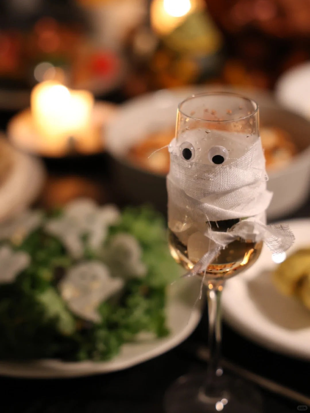 he Complete Guide to Hosting a Halloween Dinner 2025