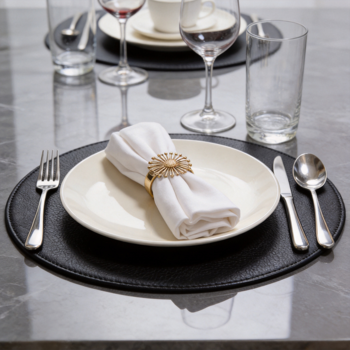 Commercial-Grade Stoneware Coupe Plates