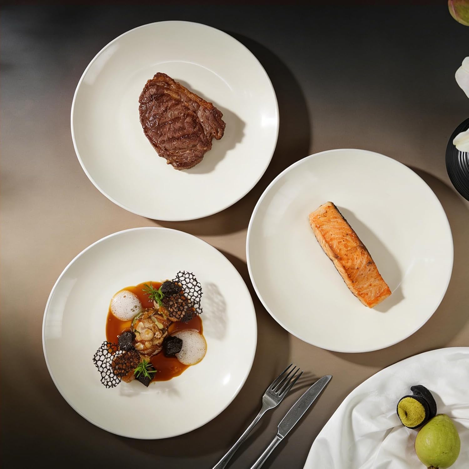 Commercial-Grade Stoneware Coupe Plates