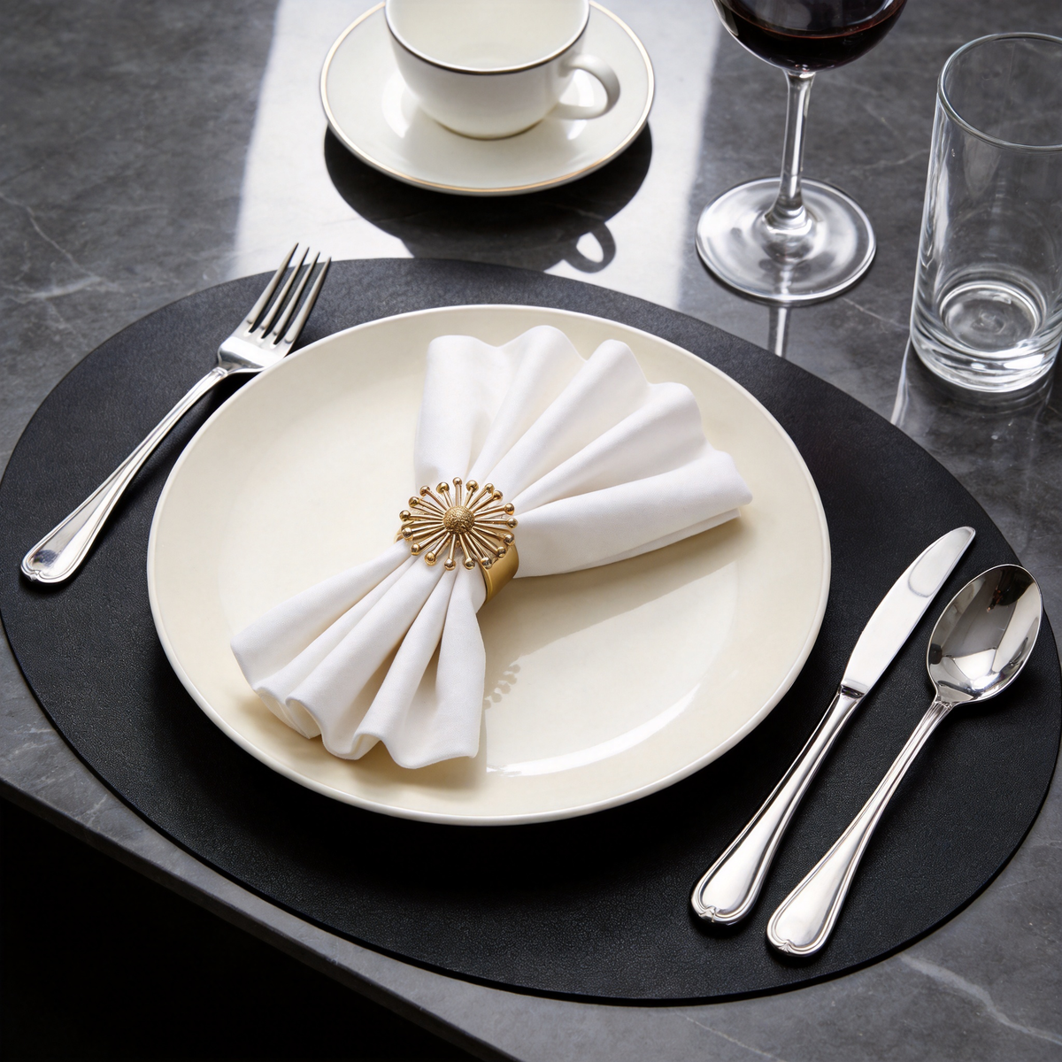Commercial-Grade Stoneware Coupe Plates