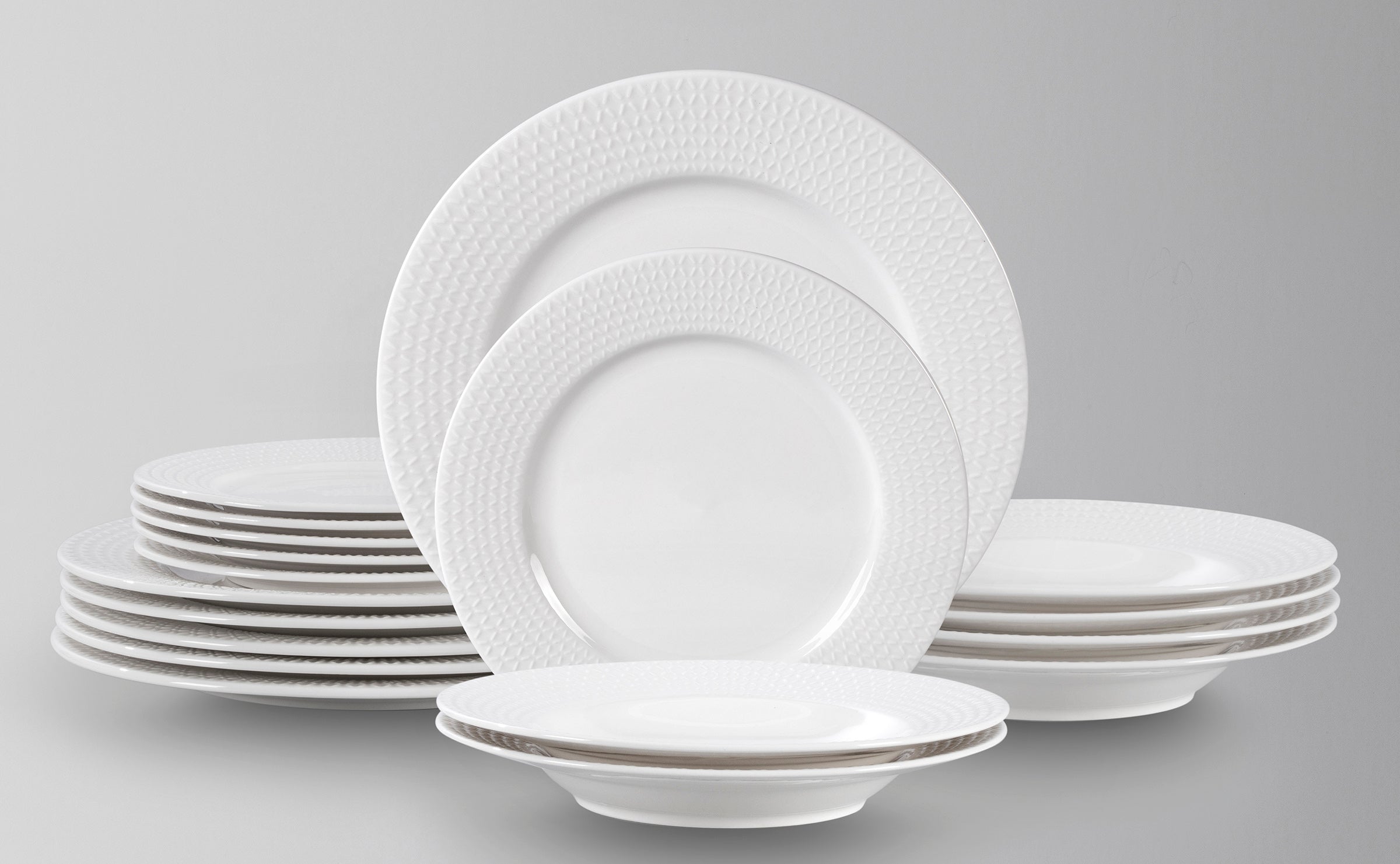 Bone China Embossed Waves 18pc Dinnerware Set