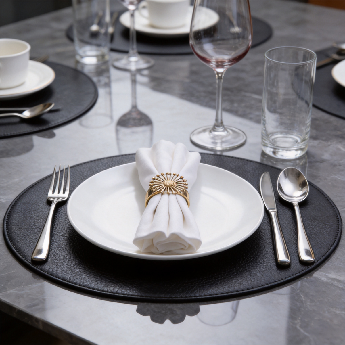 Commercial-Grade Stoneware Coupe Plates